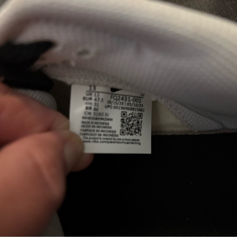 Nike Dunks, never worn. - Picture 7 of 7